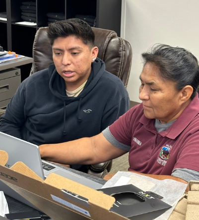 Tech skills lesson at Pueblo of Jemez