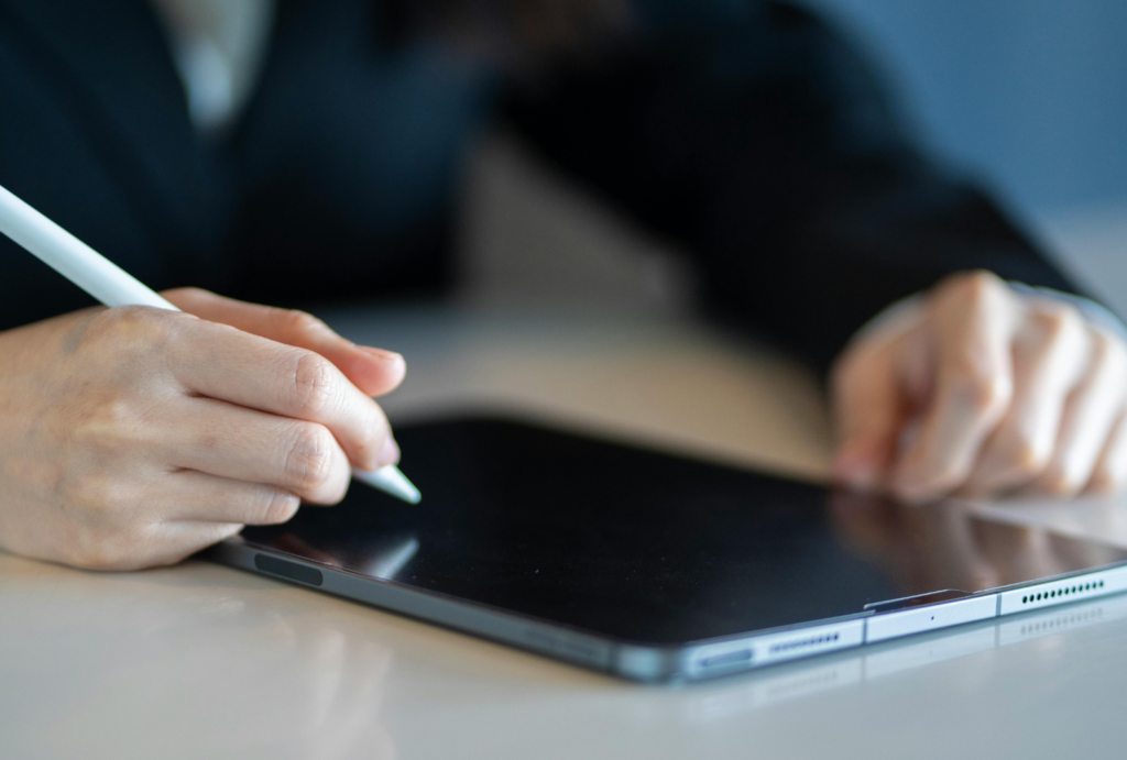 Digital Navigator Model - National Digital Inclusion Alliance
